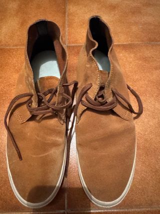 Zapatilla ante Fred Perry marrón