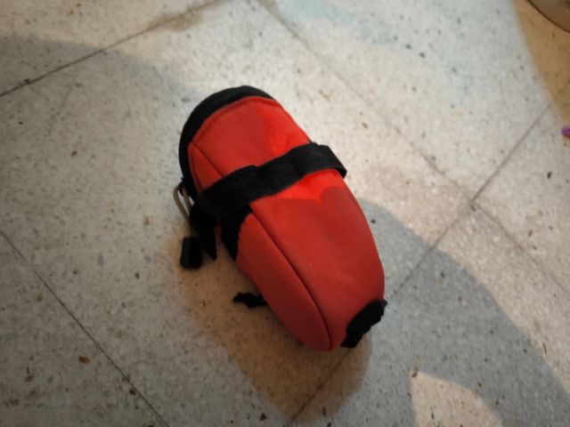 Accesorio alforja para bicicleta