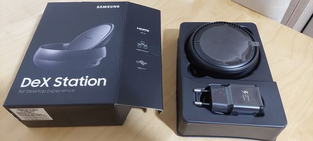 Samsung DeX Station para móvil