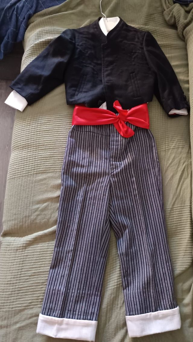 Traje Cordobés Niño Negro y Rojo
