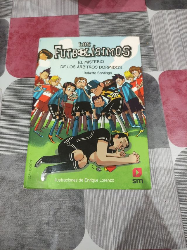Los Futbolísimos 1: El misterio de los árbitros...