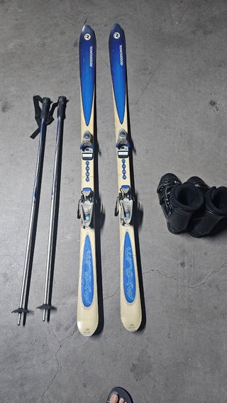 Esquís Rossignol Axium con bastones