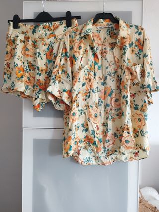 Conjunto Zara floral amarillo