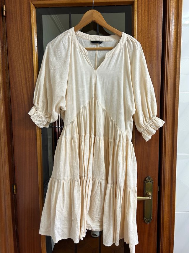 Vestido amarillo de tirantes