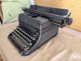 Máquina de escribir Remington Rand