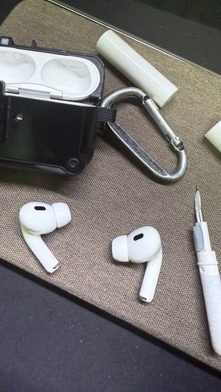 Apple AirPods Pro 2