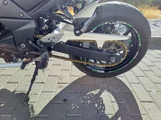 Kawasaki Z750 2010 con extras