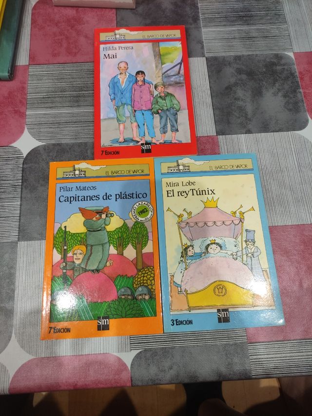 El rey Túnix Capitanes de plástico  Mai