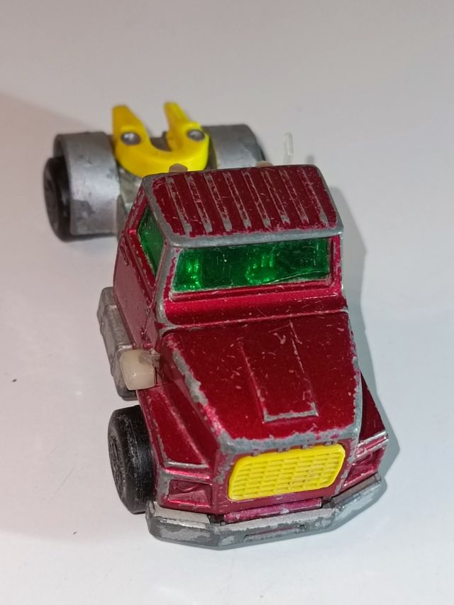 TRACTORA FORD LTS DE 1973 1/43 MATCHBOX