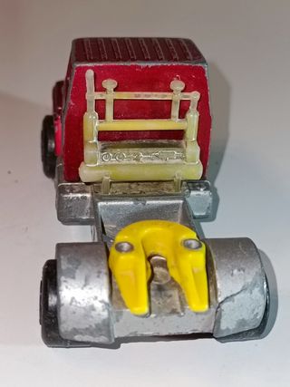 TRACTORA FORD LTS DE 1973 1/43 MATCHBOX