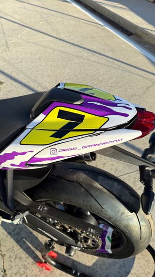 Triumph Street Triple 765 moto2 de CALLE