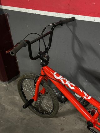 Bicicleta BMX. Recoger en Humanes. NO NEGOCIABLE 