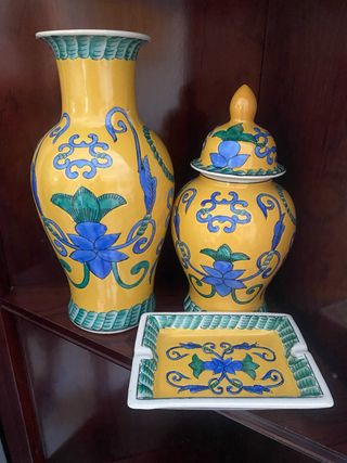 Juego Cerámica Flor Azul y Cenicero