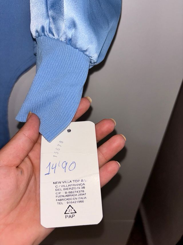 Body nuevo con mangas abullonadas