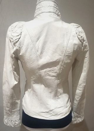 Cazadora 100% piel. Fracomina.