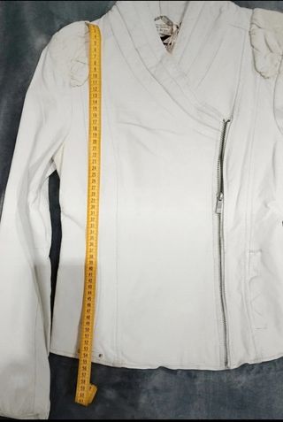 Cazadora 100% piel. Fracomina.