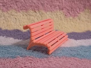 Banco miniatura para casas de muñecas
