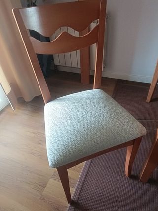 Mesa de comedor extensible con 6 sillas