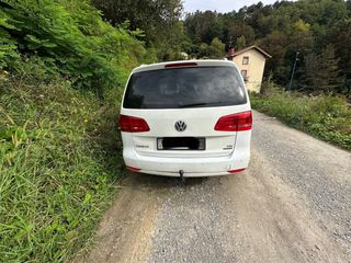 Volkswagen Touran 2012
