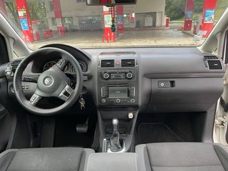 Volkswagen Touran 2012