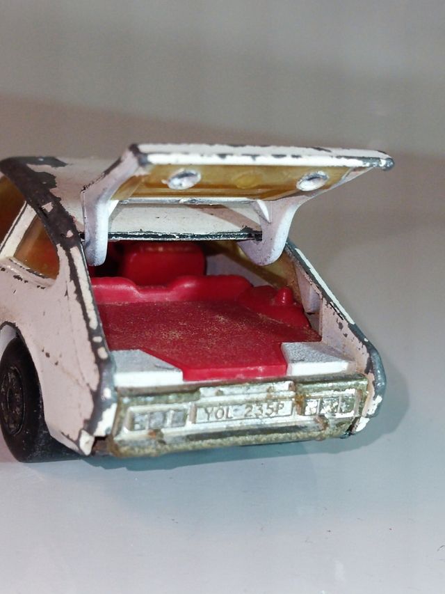 FORD CAPRI K59 MK2 DE 1976 1/43