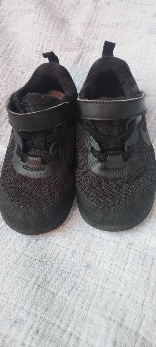 Zapatillas Nike Niño/niña Talla 26