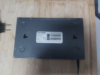 Dos Switch TP-Link 8 Puertos Gigabit