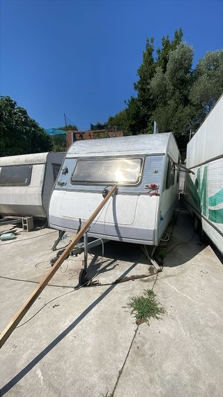 Transporte de caravanas -Remolques - maquinaria