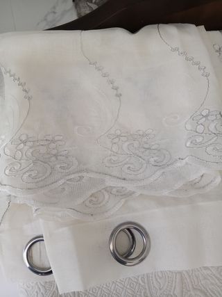 Tenda panna e argento con ricami quantita2,