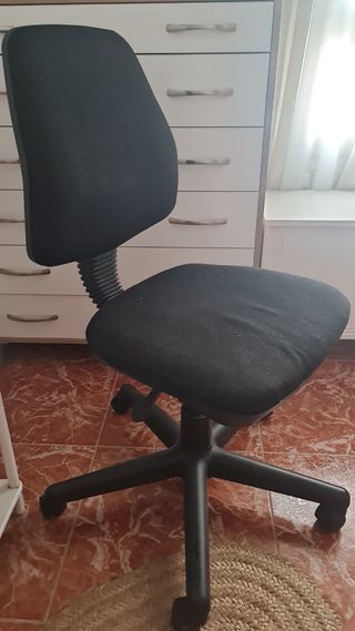 Silla de escritorio negra