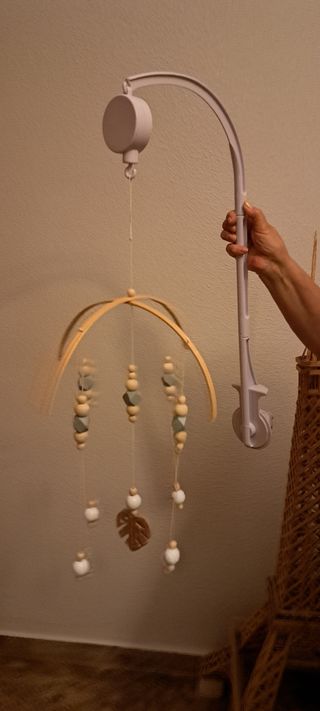 Móvil cuna bebé con música y movimiento