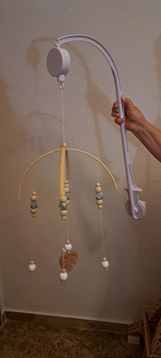 Móvil cuna bebé con música y movimiento