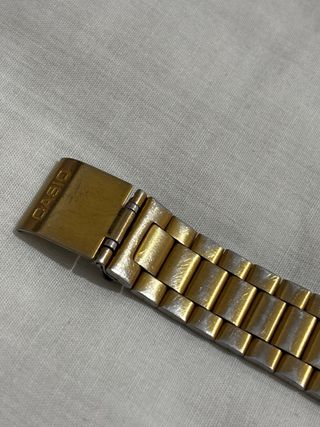 Reloj Casio Digital Dorado