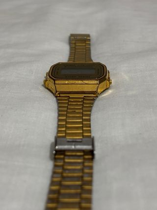 Reloj Casio Digital Dorado