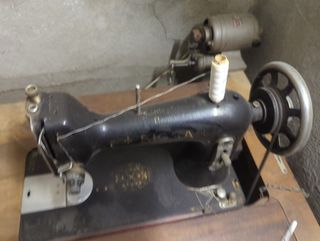 Máquina de coser antigua Sigma