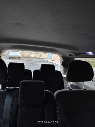 Mitsubishi Grandis 2005