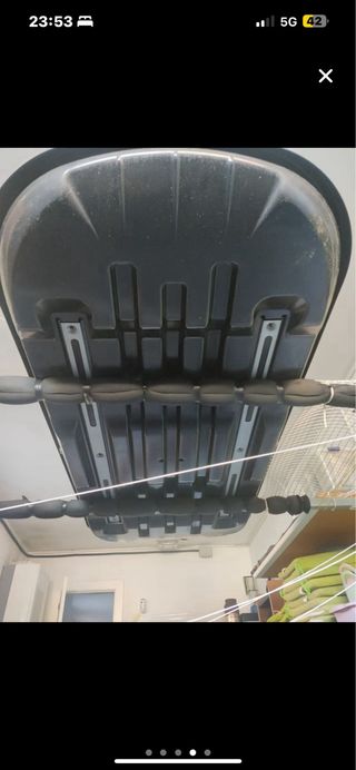 Cofre de coche negro