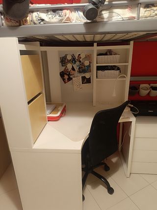 Escritorio juvenil blanco y negro