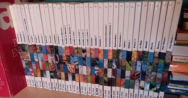 35 LIBROS DE VIAJE POR COMUNIDADES (COLECCION)