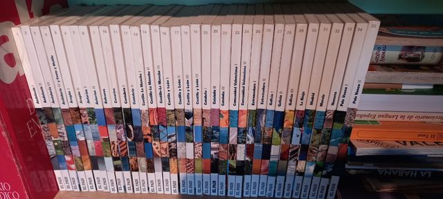 35 LIBROS DE VIAJE POR COMUNIDADES (COLECCION)