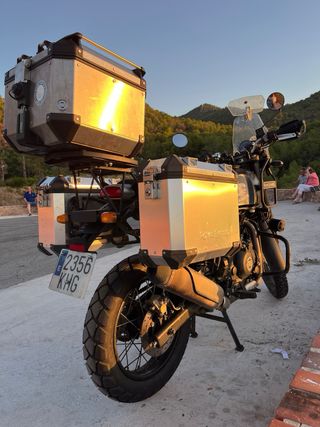 Royal Enfield Himalayan 411