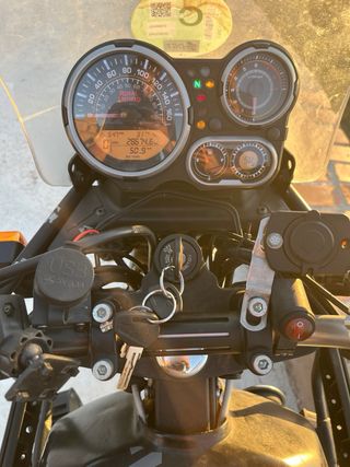 Royal Enfield Himalayan 411
