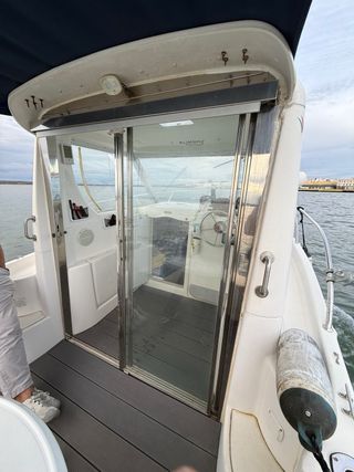 Barco Cabinado Ocean Dorado 6m