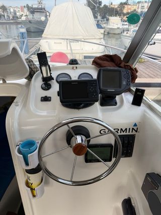 Barco Cabinado Ocean Dorado 6m