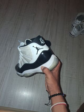 Jordan 11 Concord