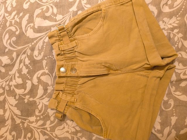 Pantalón corto vaquero camel