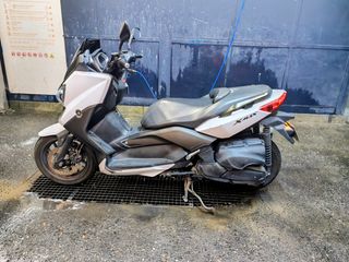 Yamaha Xmax 400