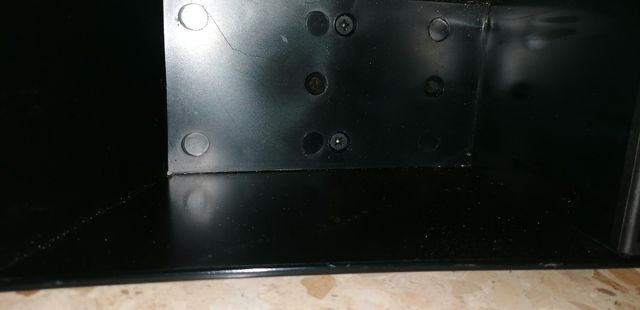 Reposabrazos con guantera y portaobjetos