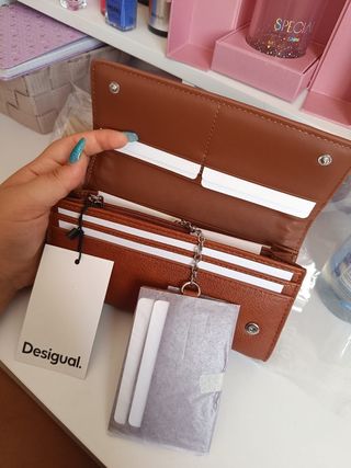 Cartera y monedero Desigual marrón