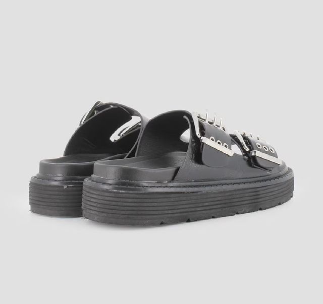Sandalias plataforma negras con hebillas